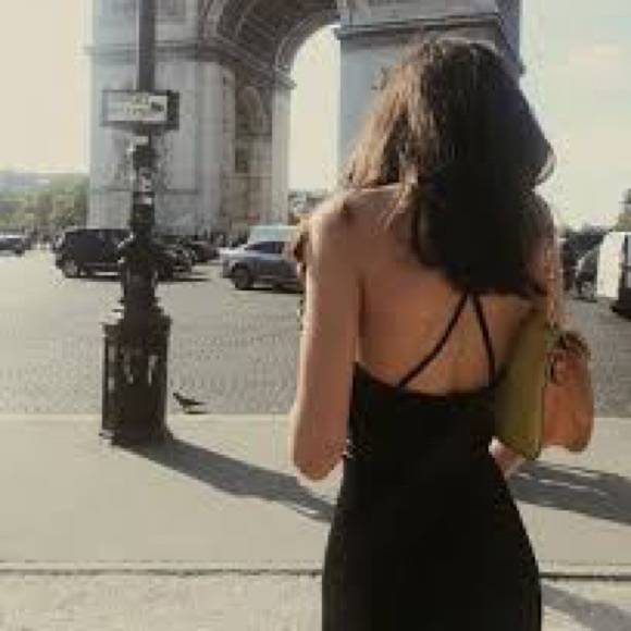 Meet your Posher, Camille - Picture 1 of 1